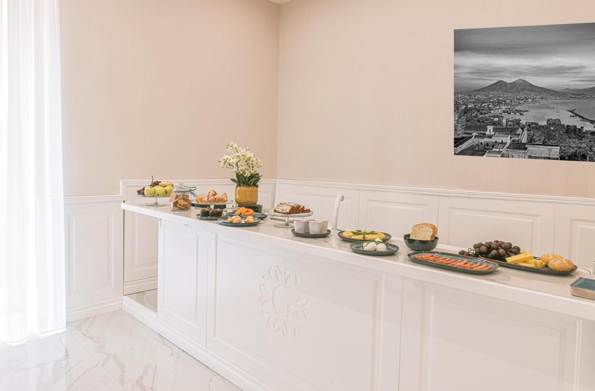 Gentile Suite & Spa Vomero Napoli Exterior foto
